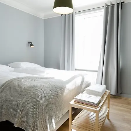 Old Charm Apartment *